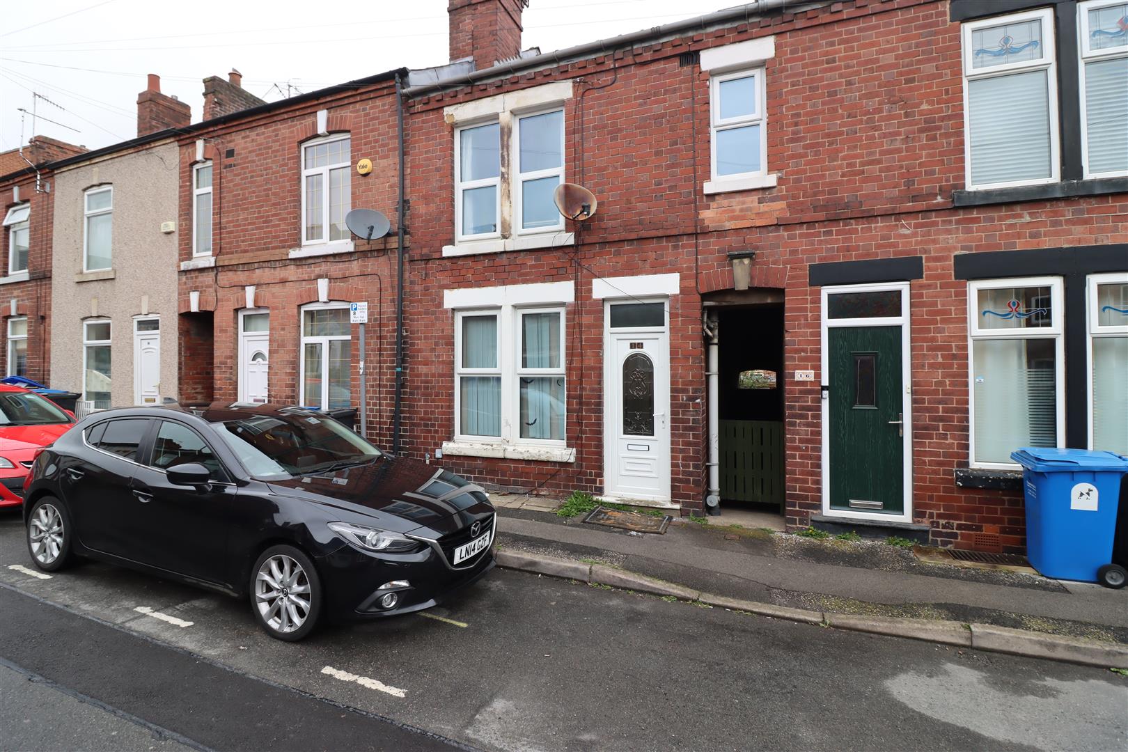 2 bed property in Hardwick Street, Chesterfield